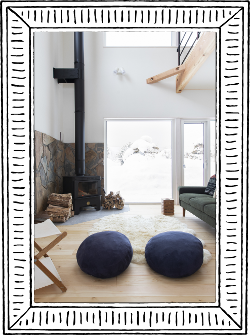 雪景色が見える窓