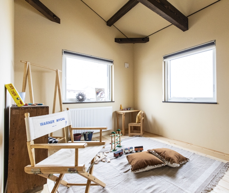 木とふれあう子供部屋