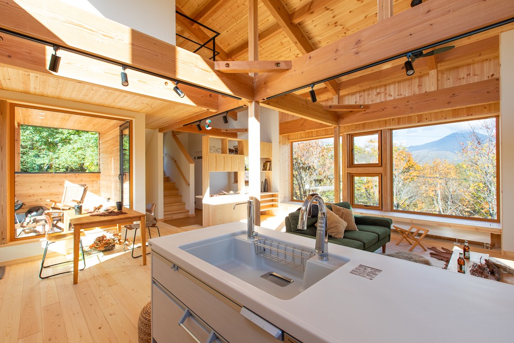 コストを抑えて、贅沢な空間を実現した賢いニセコの住宅