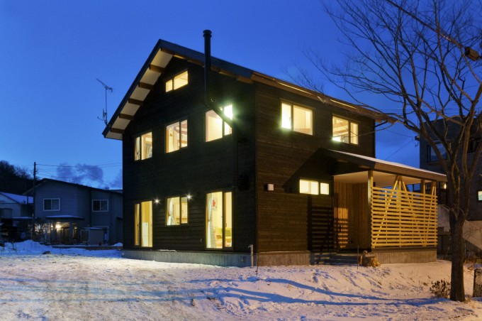 薪ストーブがここち良い、家族団欒の家　【室蘭市】