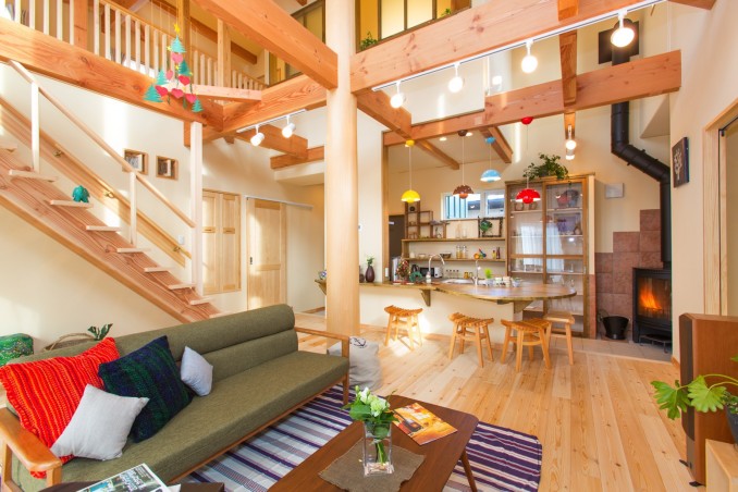 体積の大きな居心地の良いリビングを中心とした暮らしやすい家【伊達市】