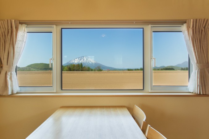 自分たちスタイルの明るいお家【真狩村】