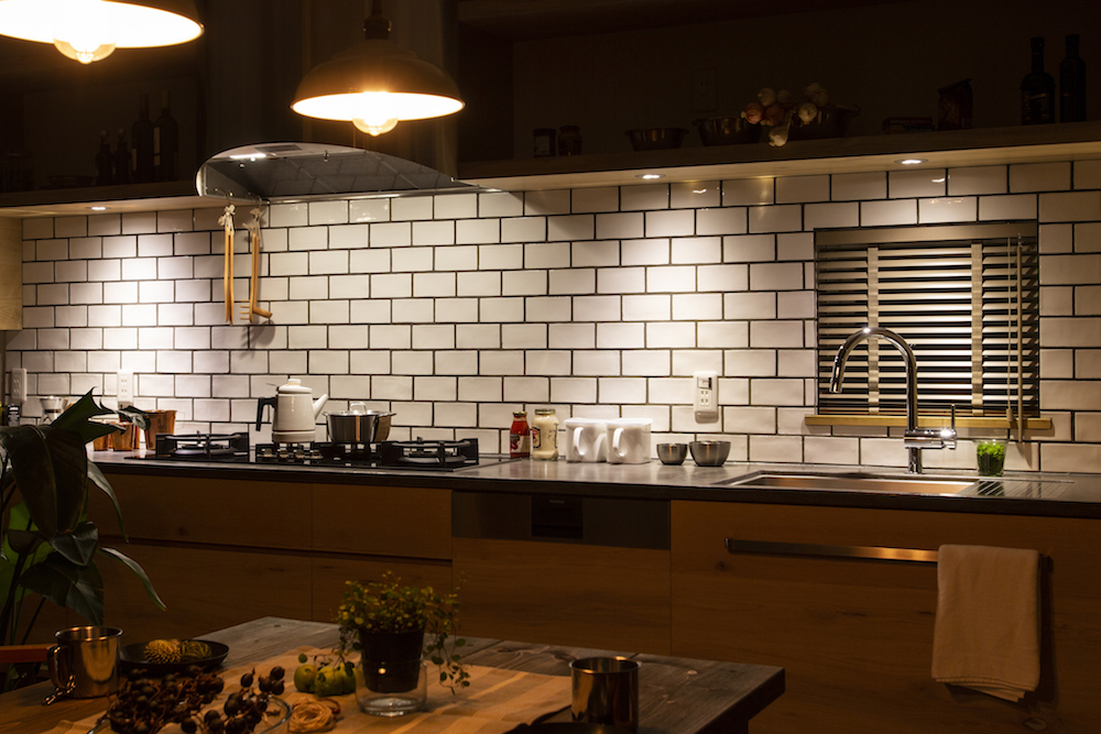 幸せなキッチンがあるライフスタイル